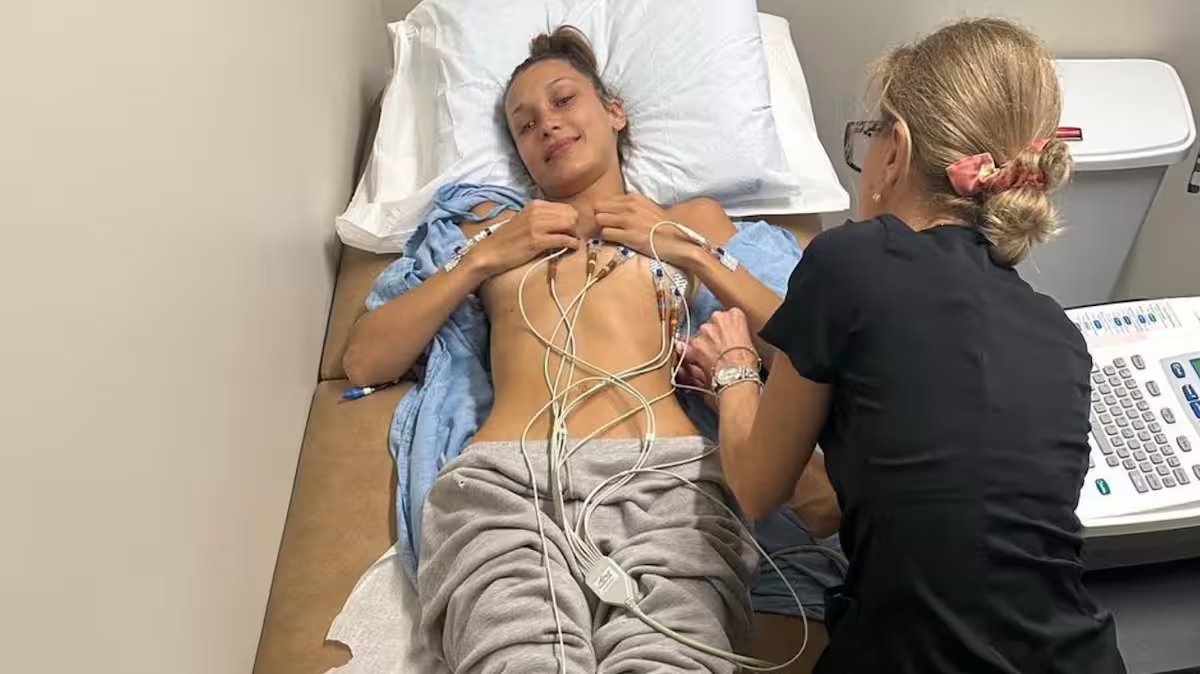 Doença de Lyme: o que é a infecção que Bella Hadid possui há 15 anos e afastou das passarelas